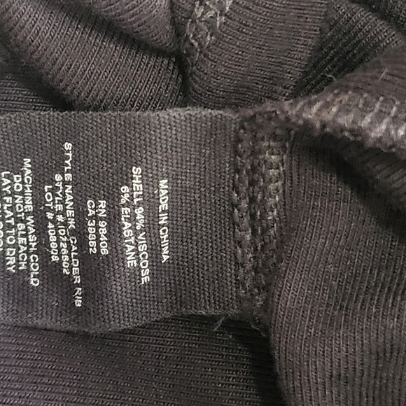 Theory Black Short Sleeve Turtleneck Tee - Picture 6 of 7